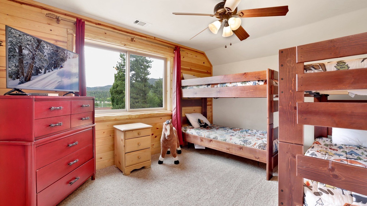 Photo of Bedroom in Castle Glen Estates