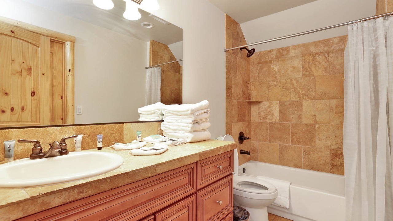 Photo of Bathroom in Castle Glen Estates