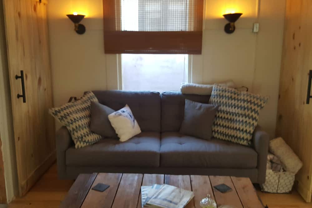 Photo of Livingroom in Lower State