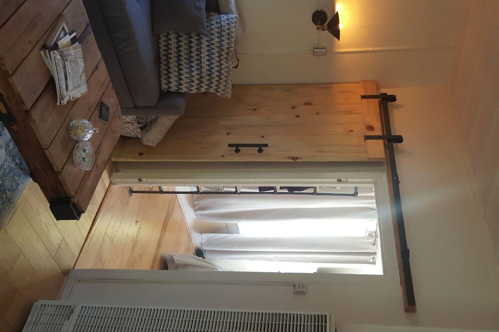 Photo of Bedroom in Lower State
