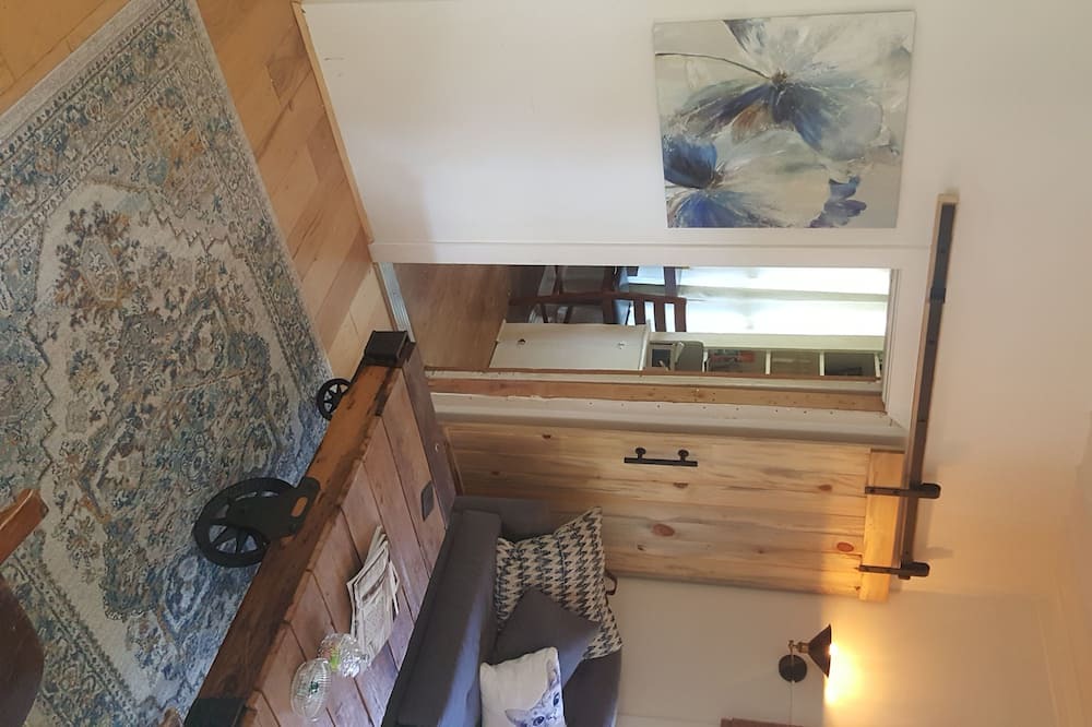 Photo of Bedroom in Lower State