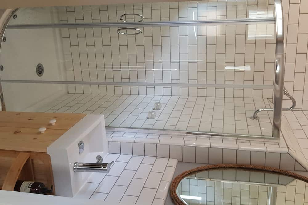 Photo of Bathroom in Lower State