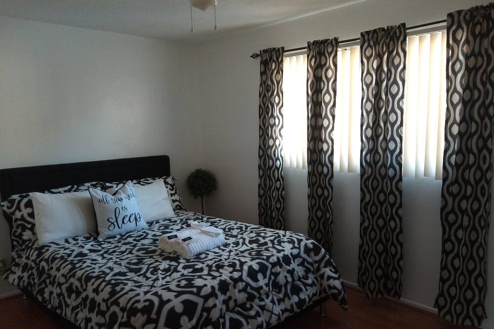 Photo of Bedroom in Lawndale