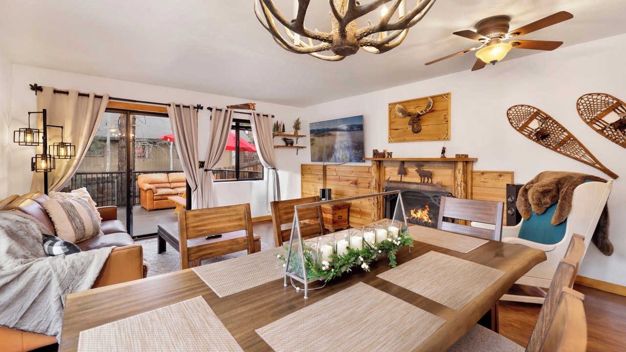 Photo of Livingroom in Eagle Mountain Estates