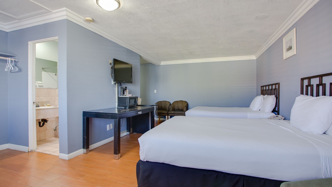 Photo of Bedroom in Orange