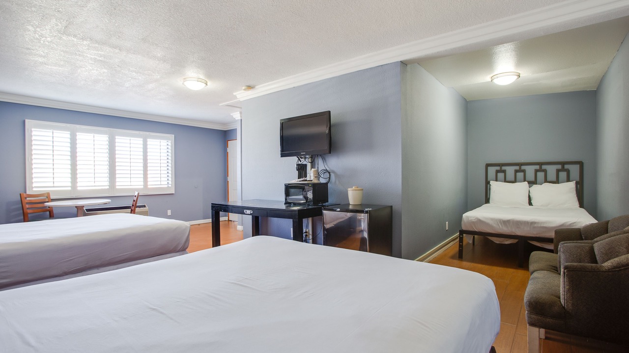 Photo of Bedroom in Orange