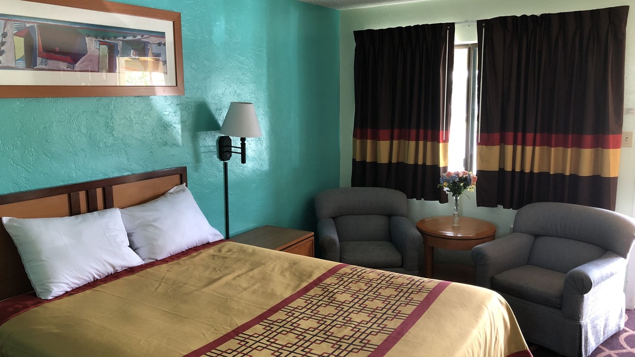 Photo of Bedroom in Yreka