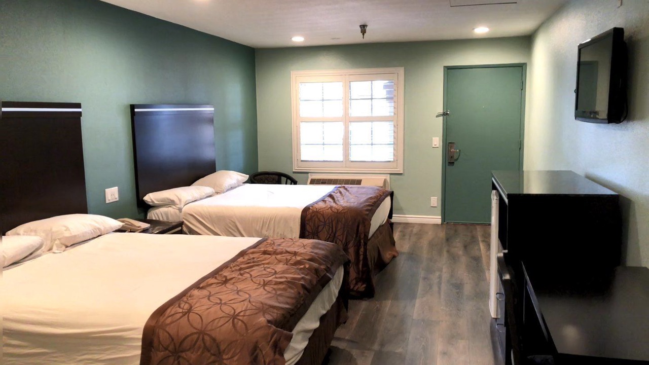 Photo of Bedroom in Calimesa