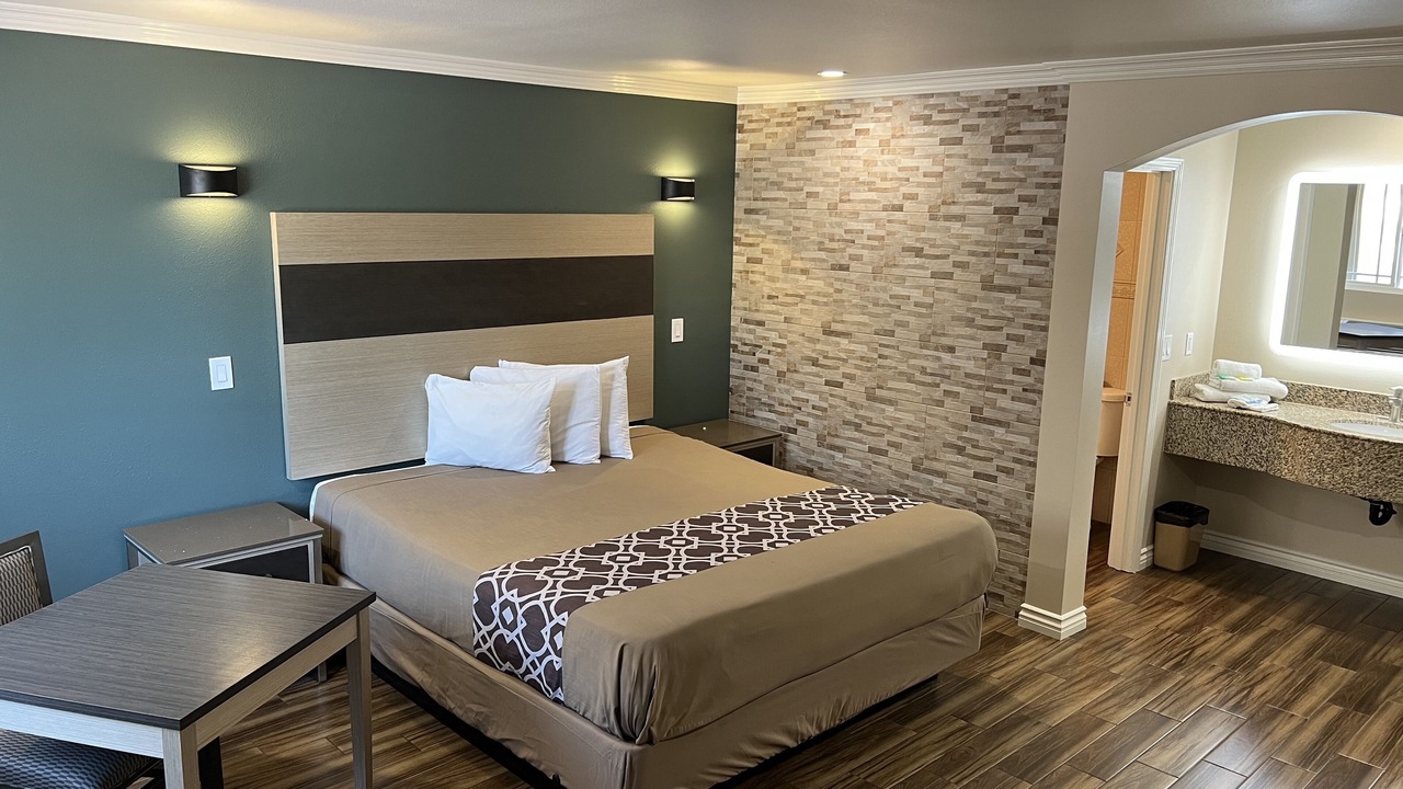 Photo of Bedroom in Walnut Valley