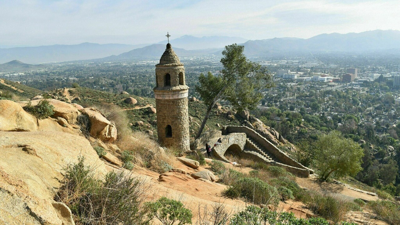 Photo of Others in La Sierra