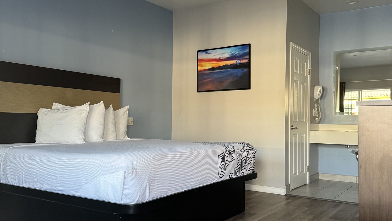 Photo of Bedroom in South Redondo