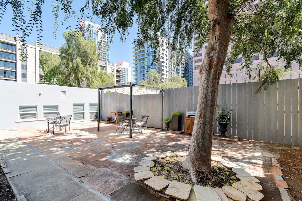 Photo of Others in Cortez Hill