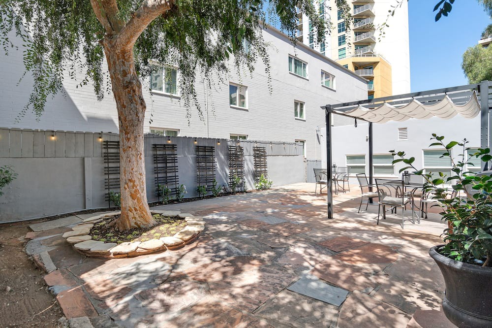 Photo of Others in Cortez Hill