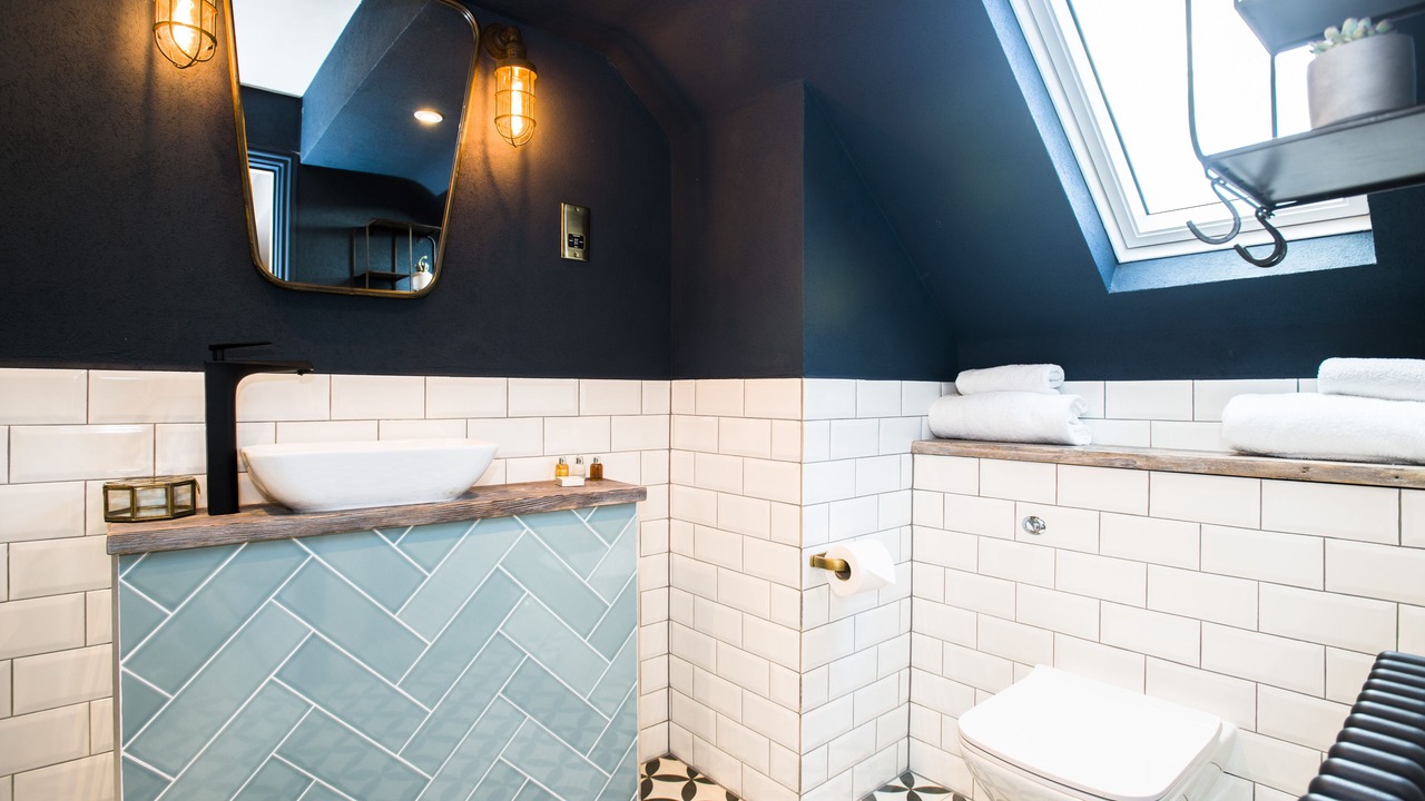 Photo of Bathroom in Duxford