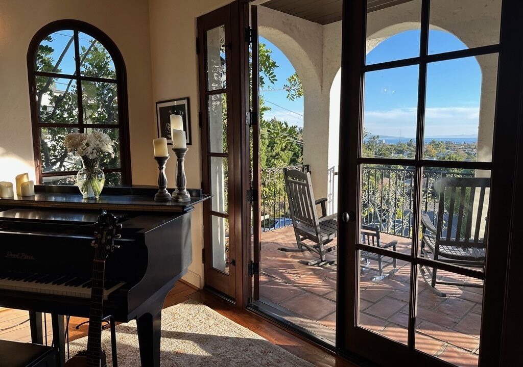 Photo of Livingroom in Pacific Palisades