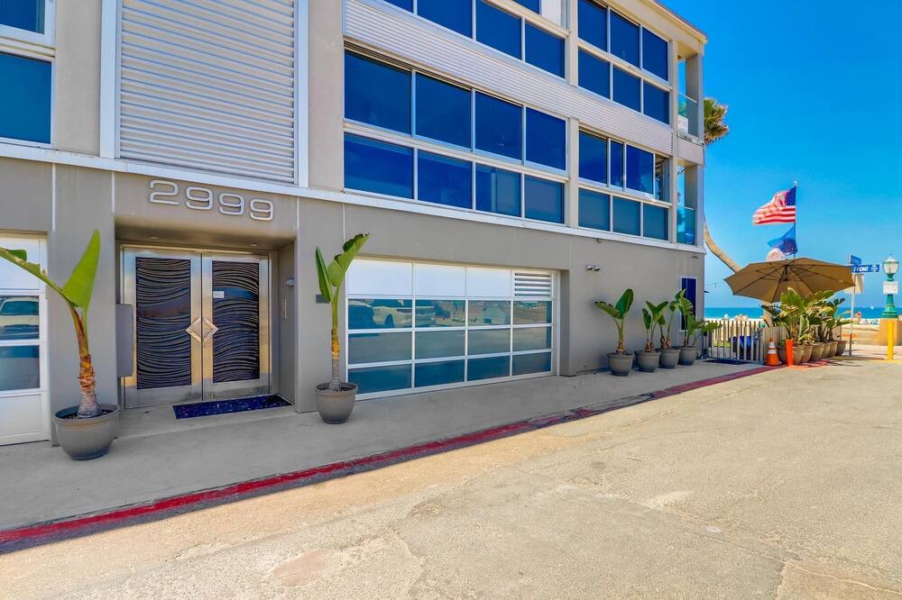Photo of Others in South Mission Beach