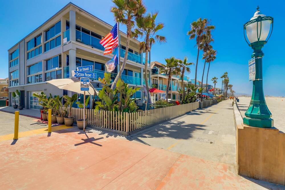 Photo of Others in South Mission Beach