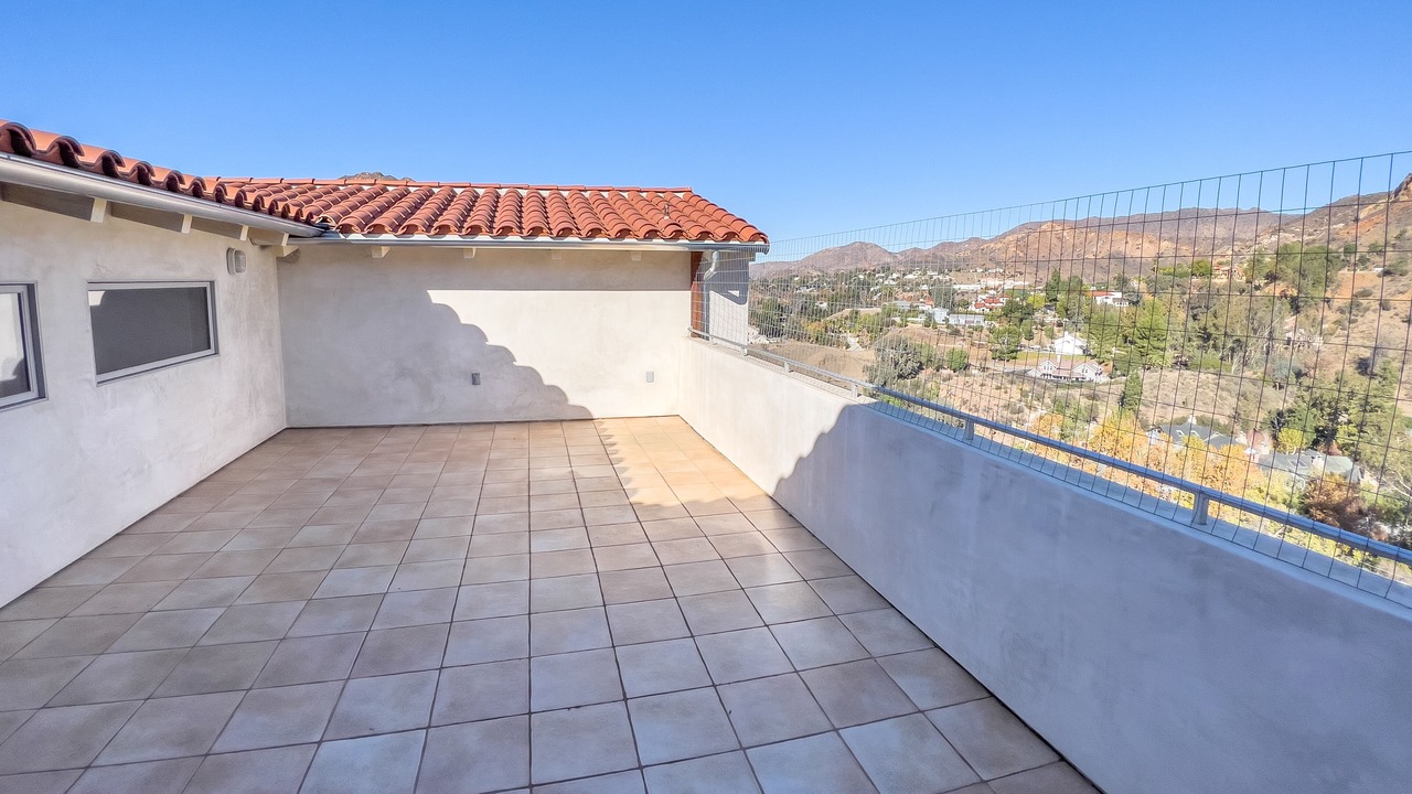 Photo of Patio Balcony in Agoura Hills