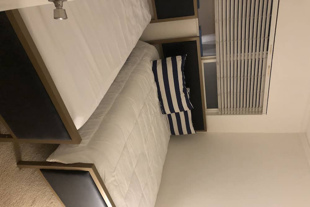 Photo of Bedroom in La Crescenta-Montrose