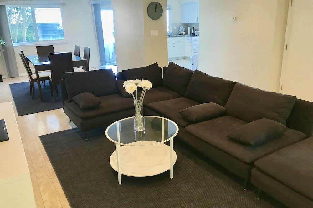 Photo of Livingroom in South San Francisco