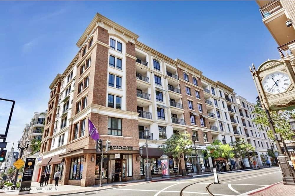 Photo of Outdoor in Downtown