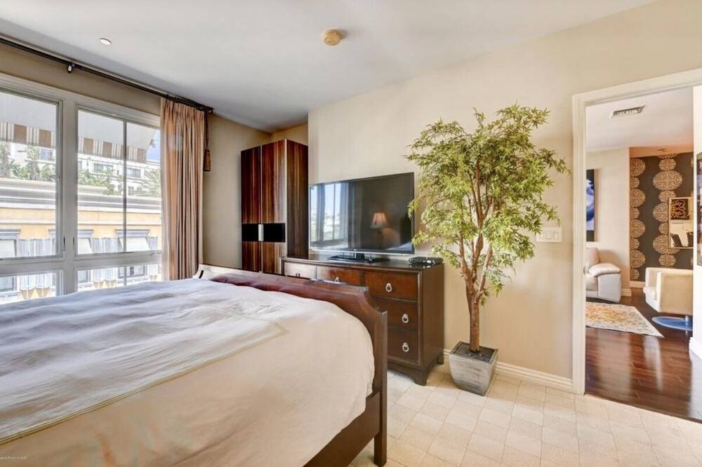 Photo of Bedroom in Downtown
