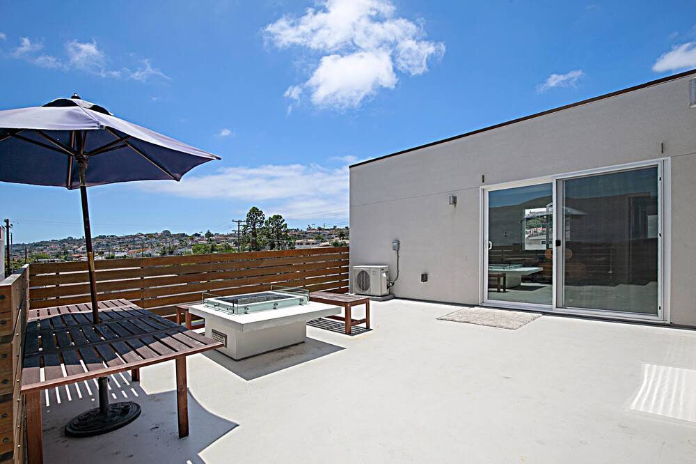 Photo of Patio Balcony in Roseville - Fleet Ridge