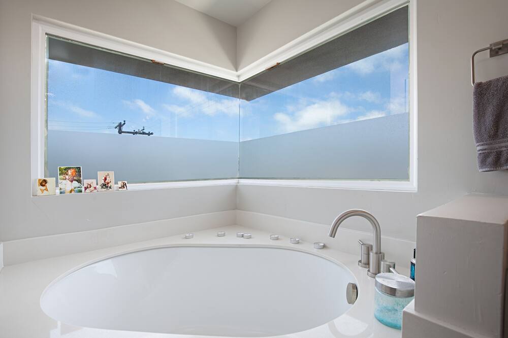 Photo of Bathroom in Roseville - Fleet Ridge