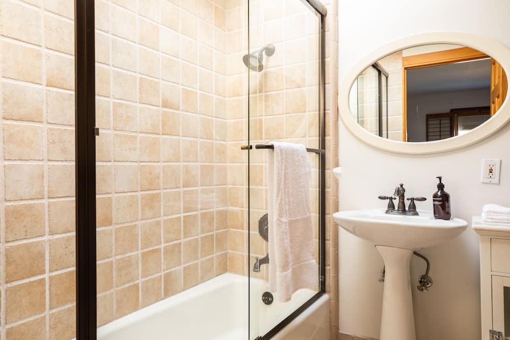 Photo of Bathroom in Western Malibu