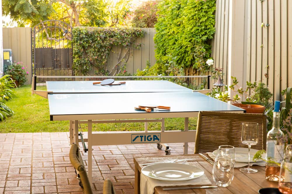 Photo of Patio Balcony in Western Malibu