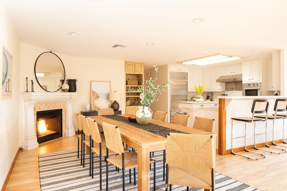 Photo of Bedroom in Western Malibu