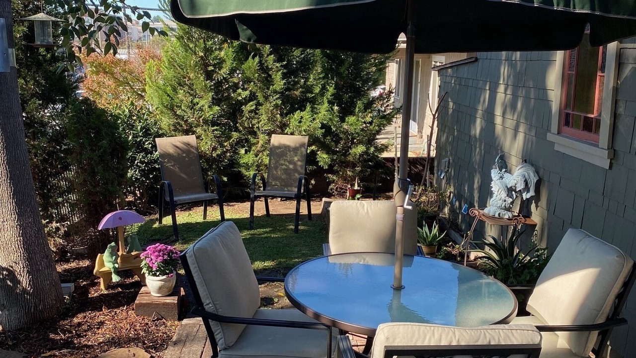 Photo of Patio Balcony in Pasadena