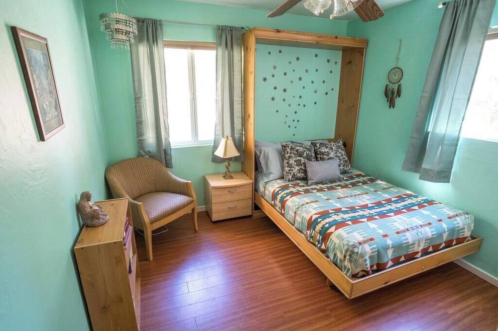 Photo of Bedroom in Cedar Ridge