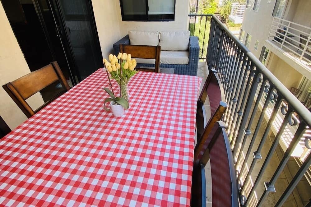Photo of Patio Balcony in West Hollywood