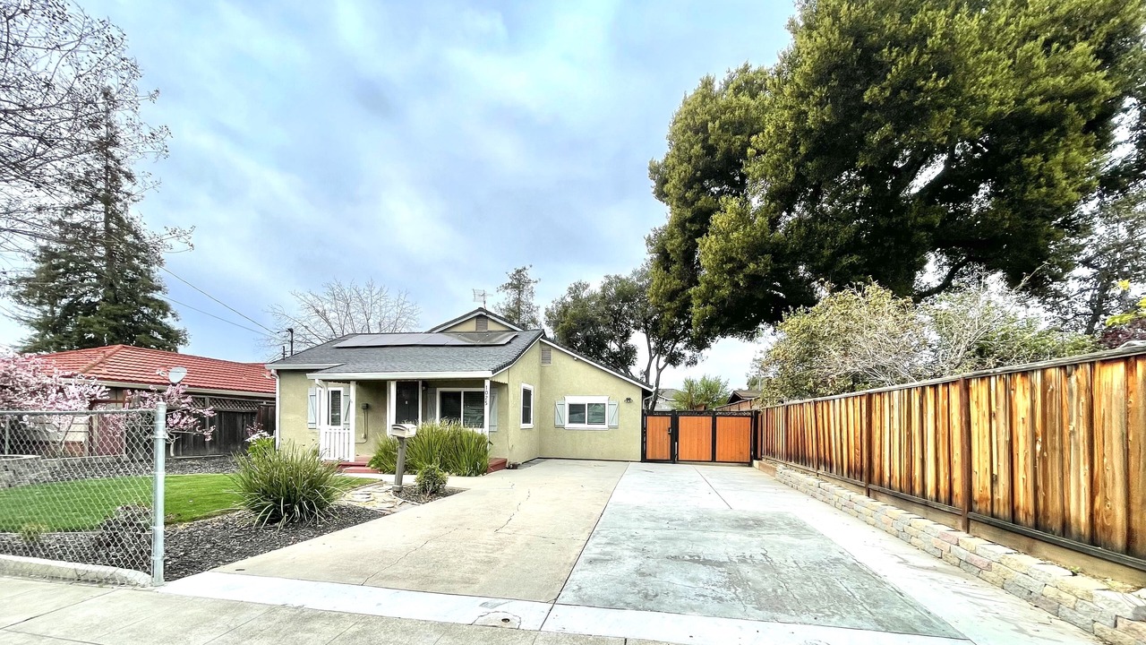 Photo of Outdoor in Northside