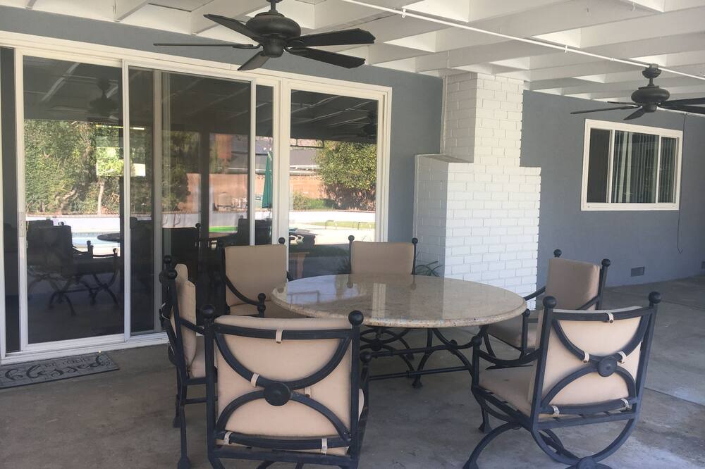 Photo of Patio Balcony in Canoga Park
