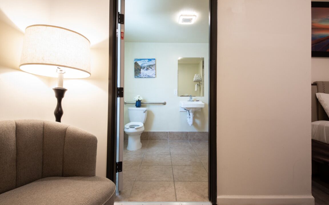 Photo of Bathroom in Harbor