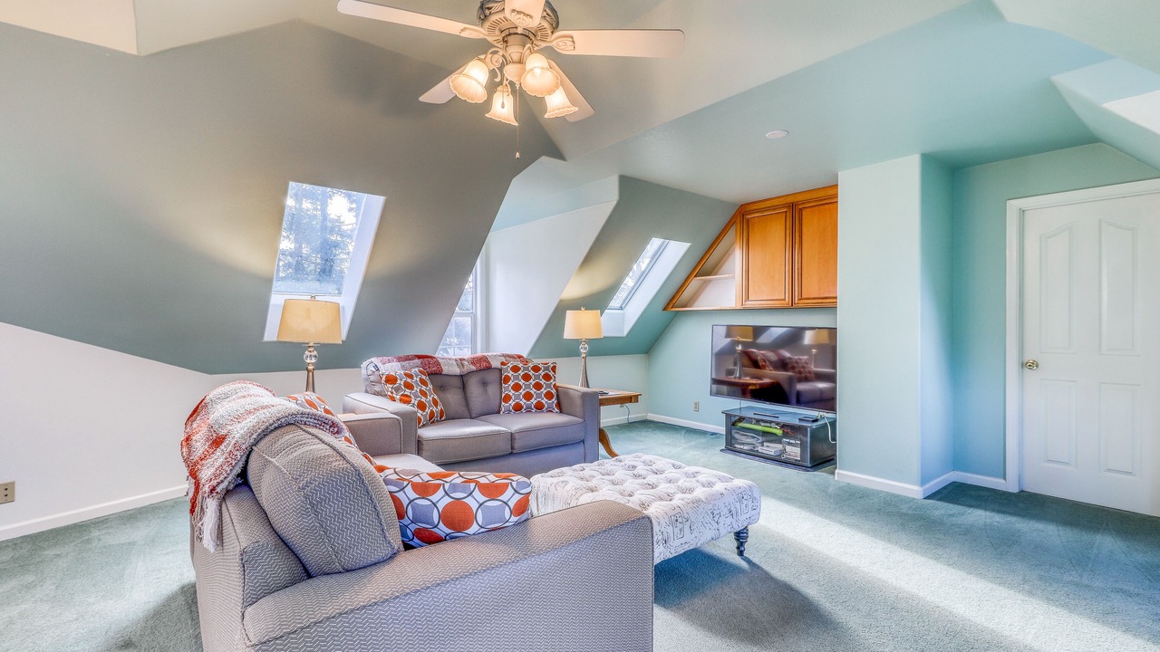 Photo of Livingroom in Rio Dell