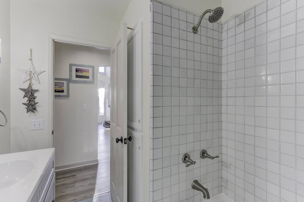 Photo of Bathroom in Gualala