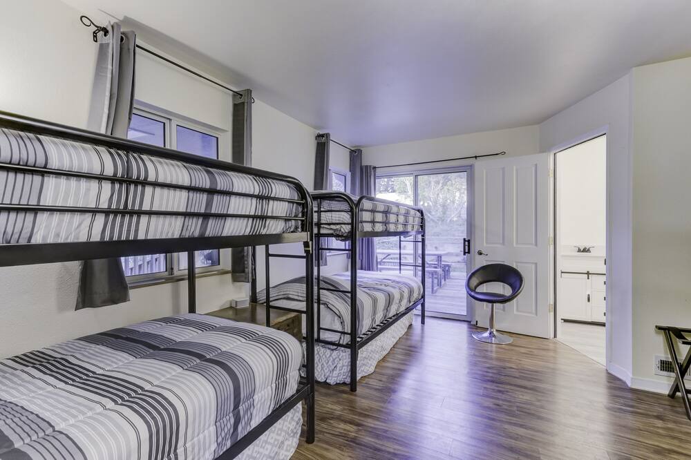 Photo of Bedroom in Gualala