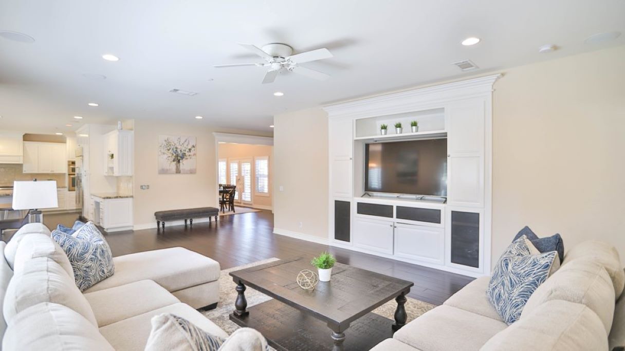 Photo of Livingroom in North Tustin