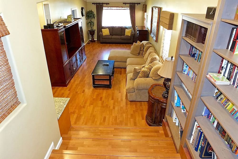 Photo of Bedroom in Sunset Beach