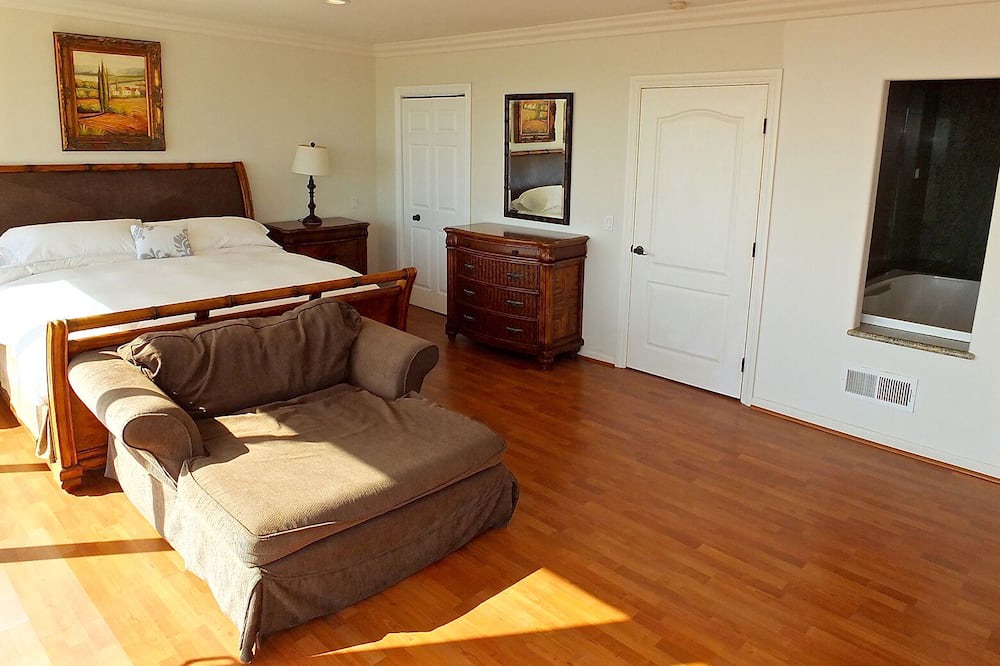 Photo of Bedroom in Sunset Beach