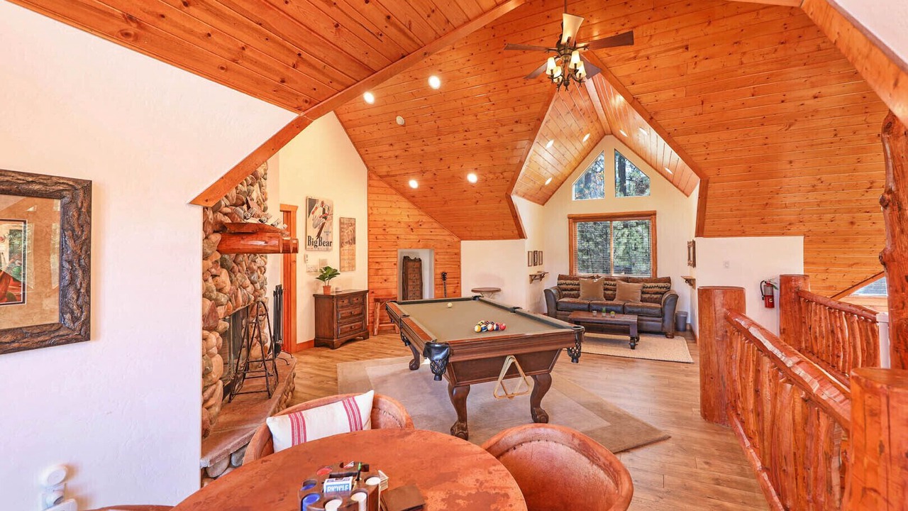 Photo of Bedroom in Evergreen Estates