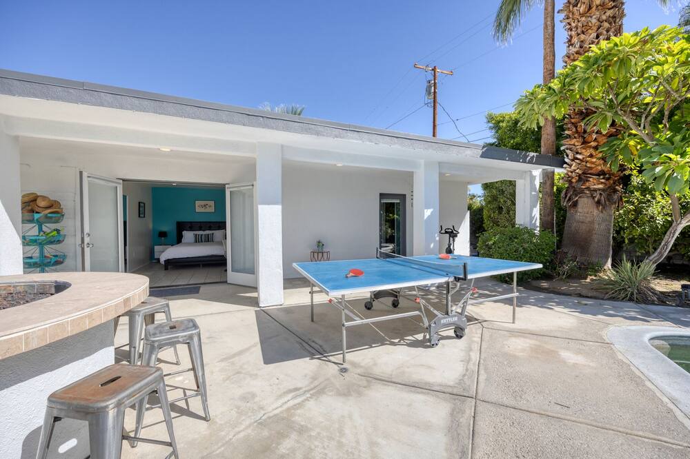 Photo of Outdoor in Warm Sands