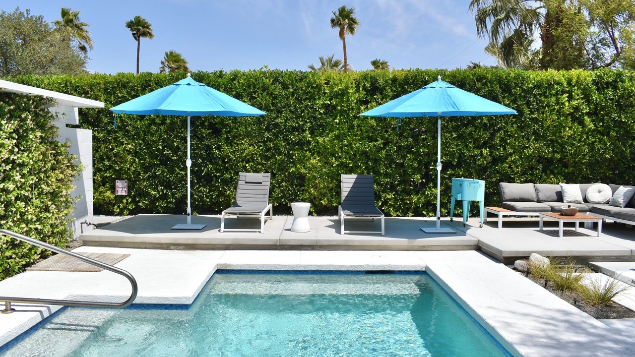 Photo of Outdoor in Racquet Club Estates