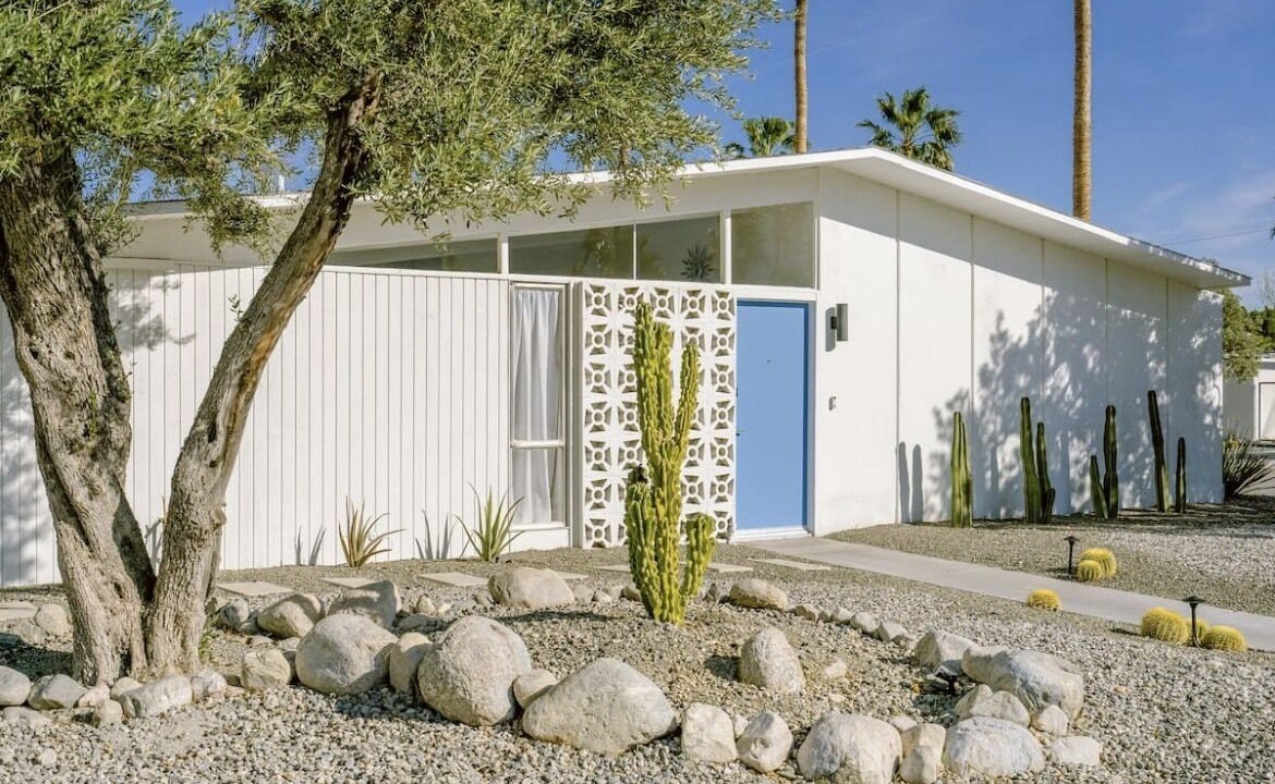 Photo of Outdoor in Racquet Club Estates