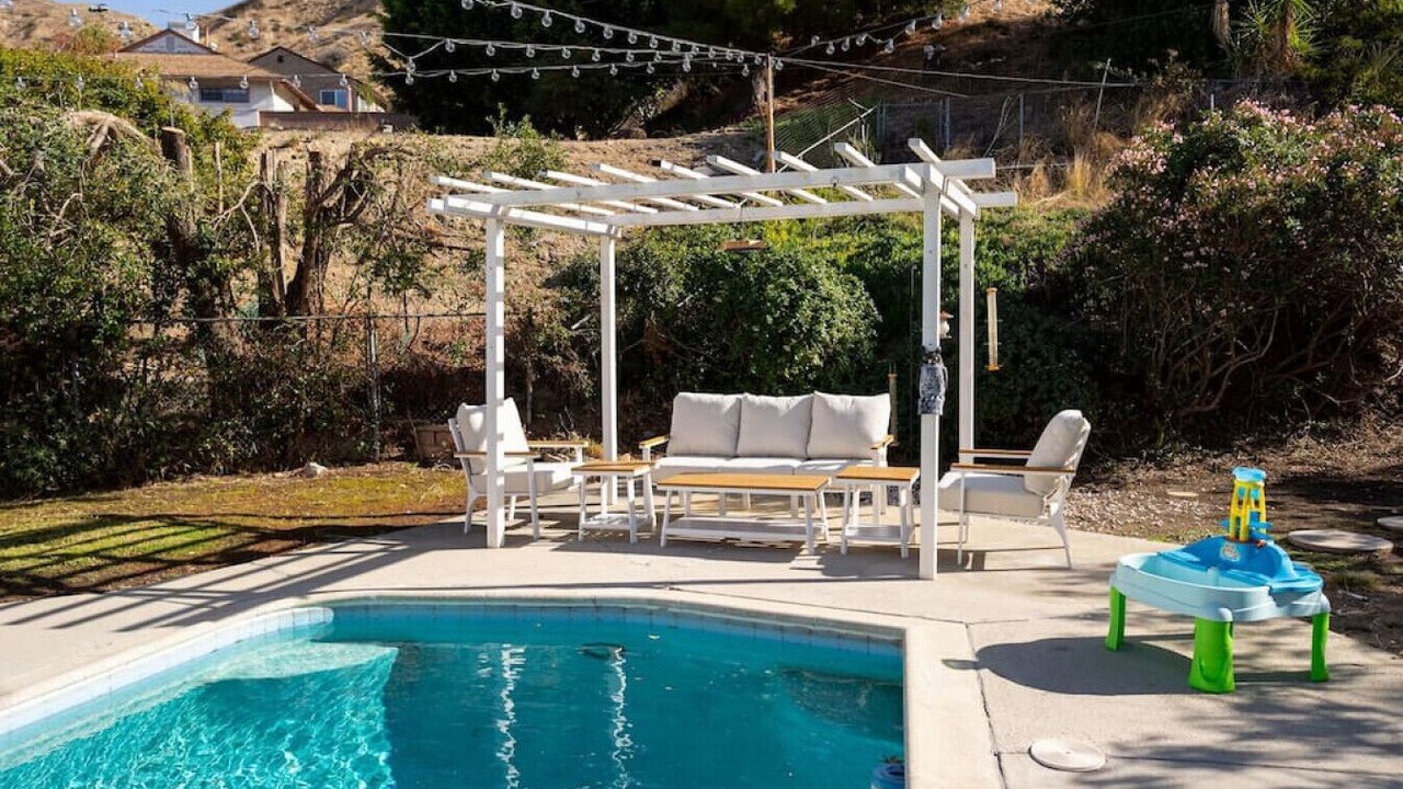 Photo of Outdoor in Burbank