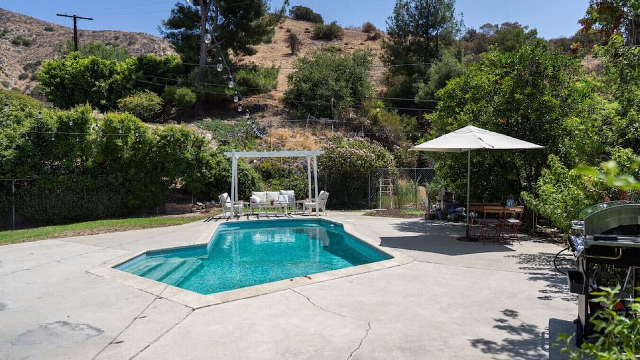 Photo of Outdoor in Burbank