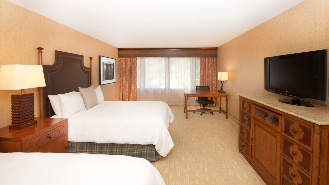 Photo of Bedroom in Lake Arrowhead